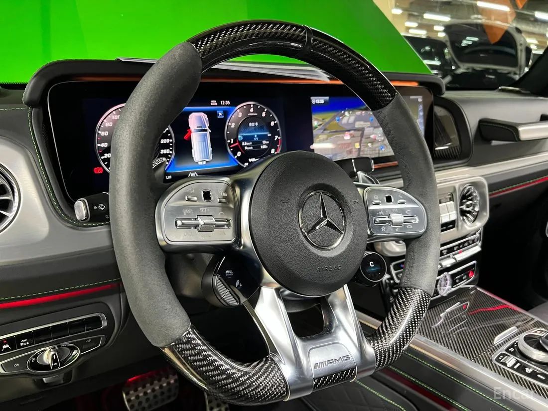 Салон внедорожника Mercedes-BenzG-Class